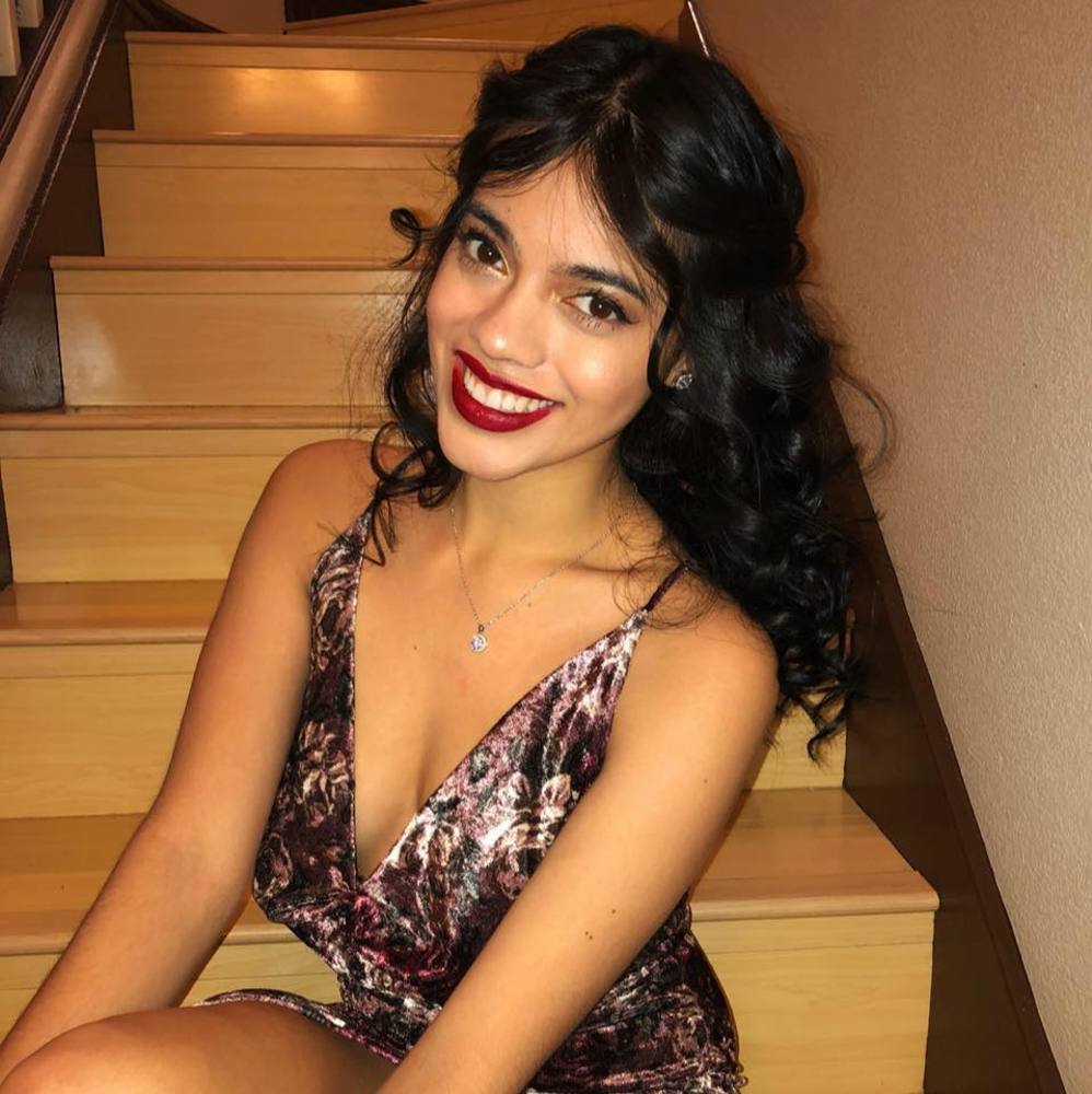 Meet your Posher, Stephanie